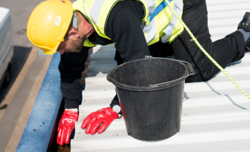 commercial gutter cleaner Newcastle